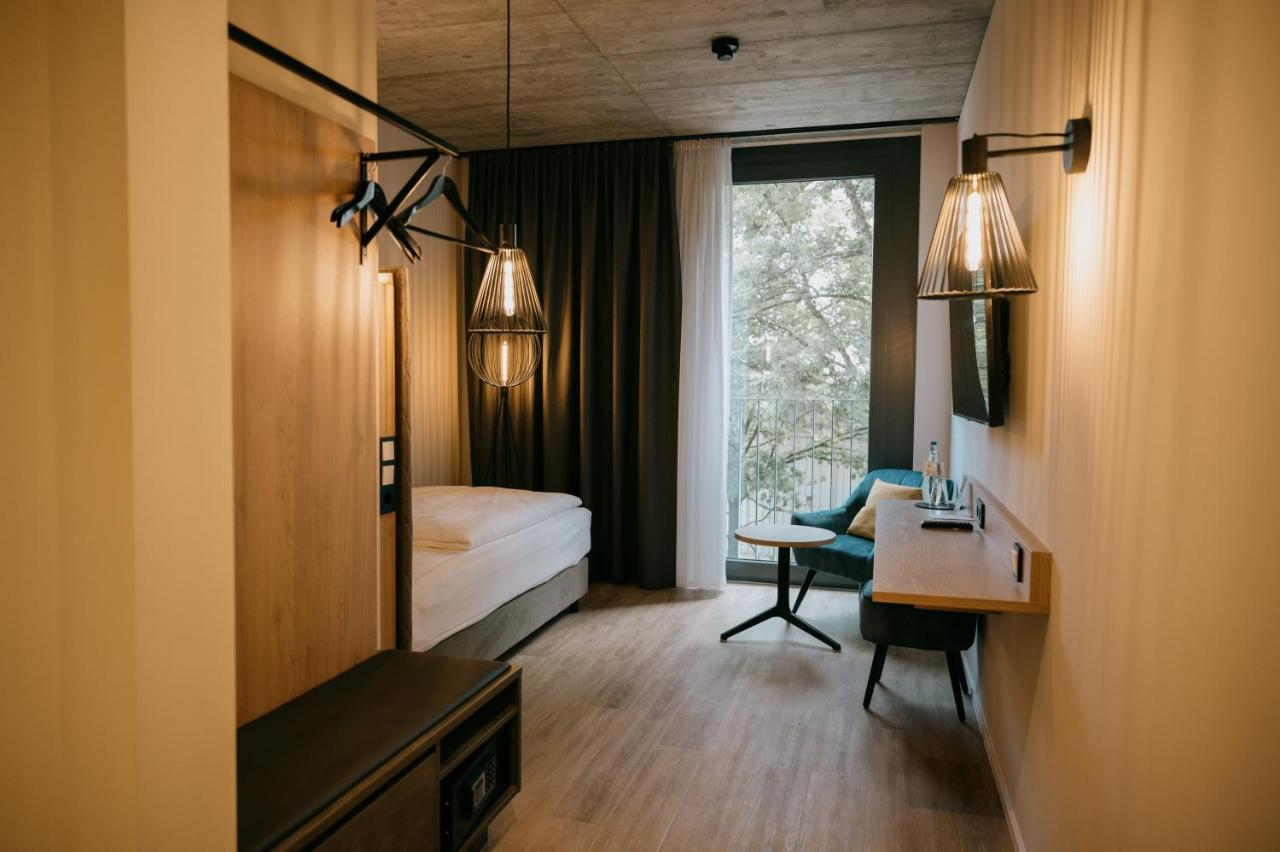 Loom Hotel & Skybar 艾斯林根 外观 照片