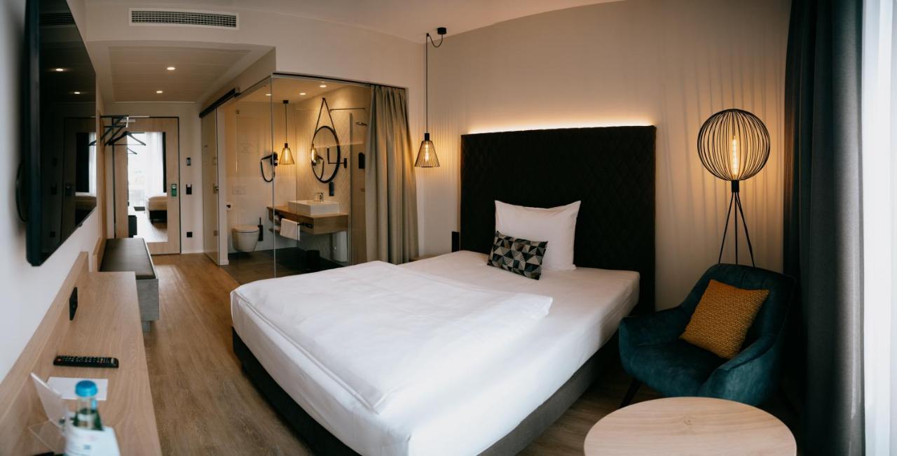 Loom Hotel & Skybar 艾斯林根 外观 照片