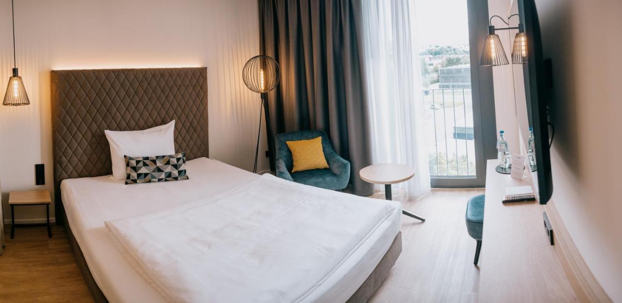 Loom Hotel & Skybar 艾斯林根 外观 照片